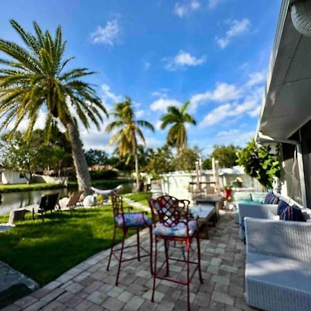 Tranquil Zen Pool Water Front King,Near Beaches,Nightlife, Hard Rock,Shopping,Paradise Vila Hallandale Beach Exterior foto